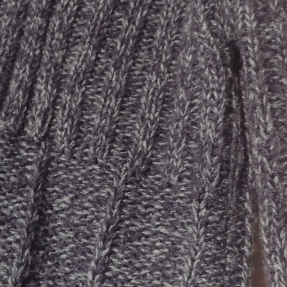 Sweater - Picture 3 of 7